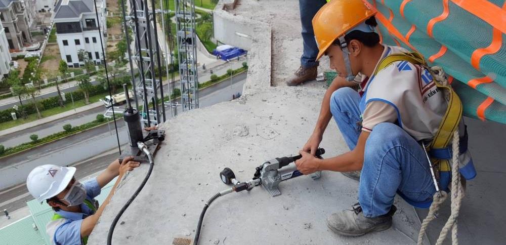 Công tác thí nghiệm